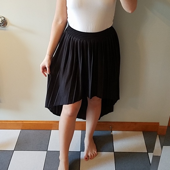 Forever 21 Dresses & Skirts - Forever 21 High Low Skirt